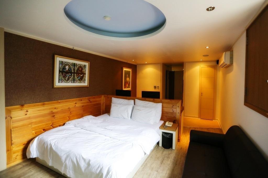 Stella Hotel *